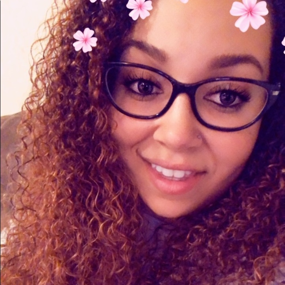 Meet your Posher, Janessa